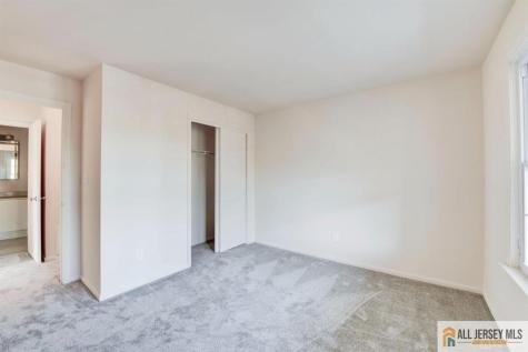 1909 Tanglewood Court Helmetta NJ 08828