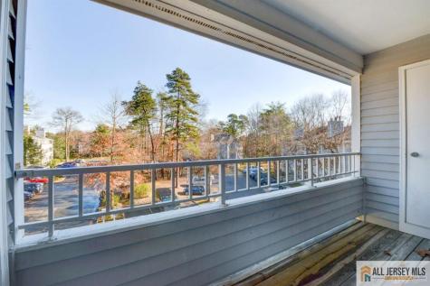 1909 Tanglewood Court Helmetta NJ 08828