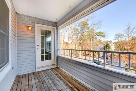 1909 Tanglewood Court Helmetta NJ 08828