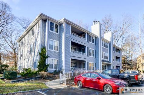 1909 Tanglewood Court Helmetta NJ 08828