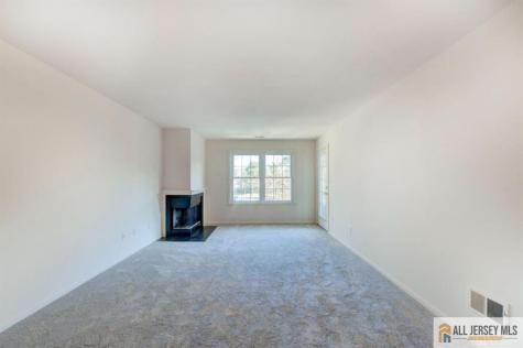 1909 Tanglewood Court Helmetta NJ 08828