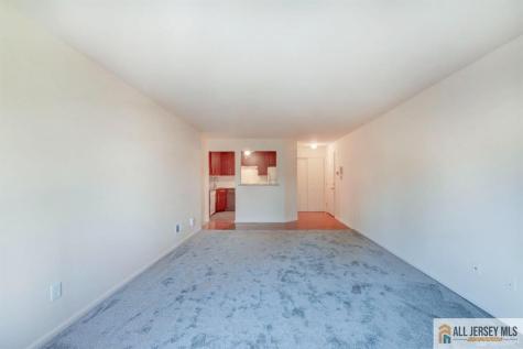 1909 Tanglewood Court Helmetta NJ 08828