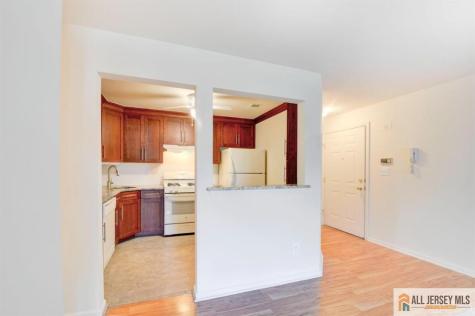 1909 Tanglewood Court Helmetta NJ 08828