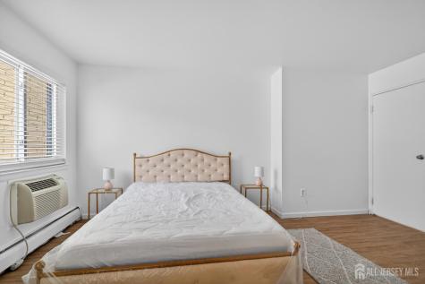 22 Lake Avenue East Brunswick NJ 08816
