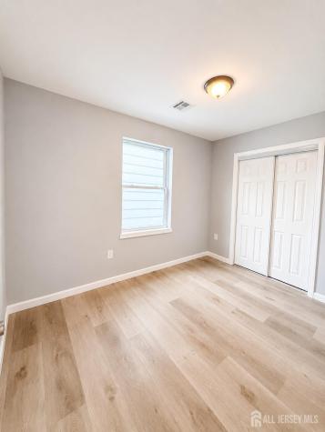 273 Oak Street Perth Amboy NJ 08861