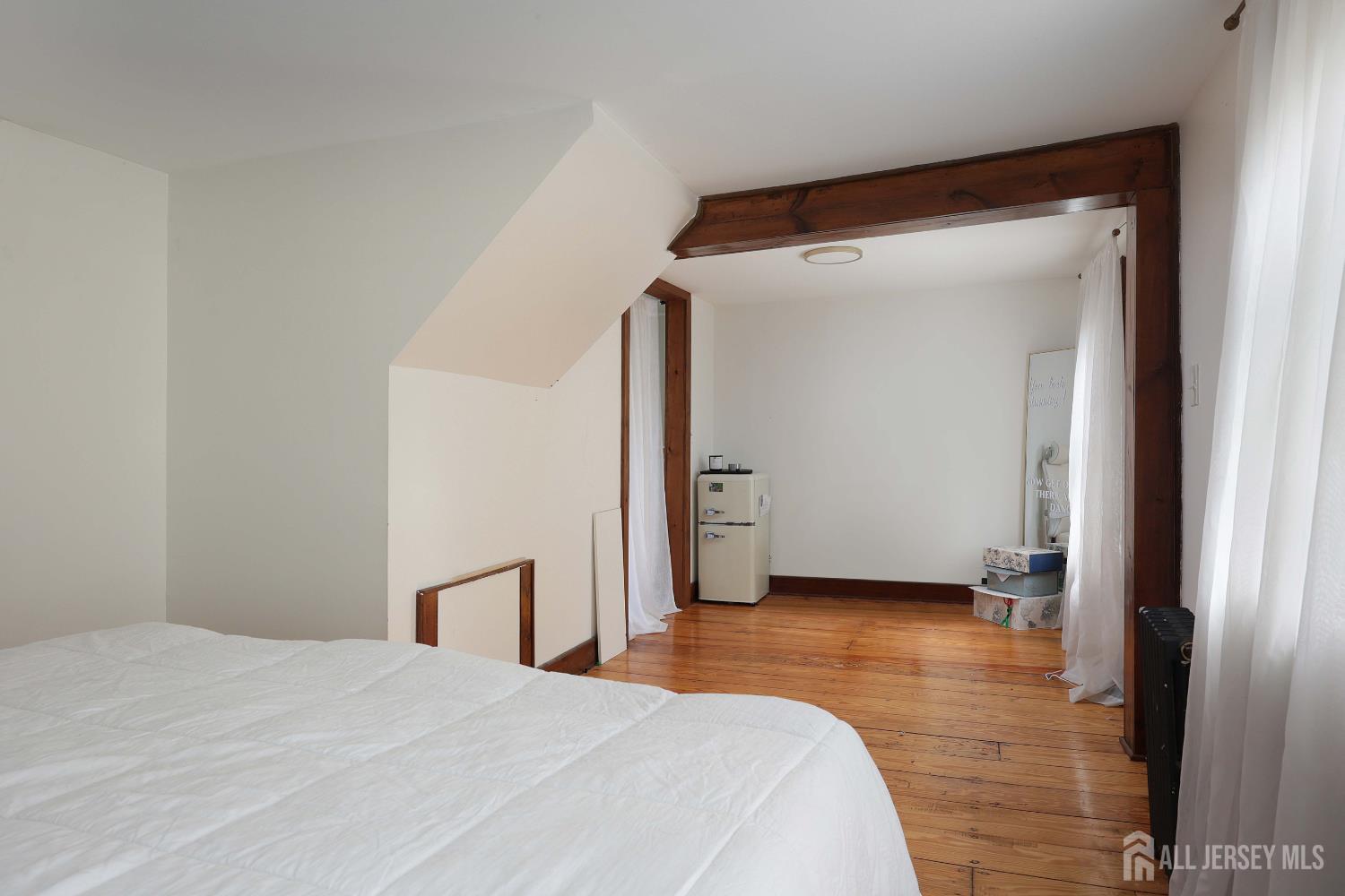 18 Cottage Avenue Milltown NJ 08850