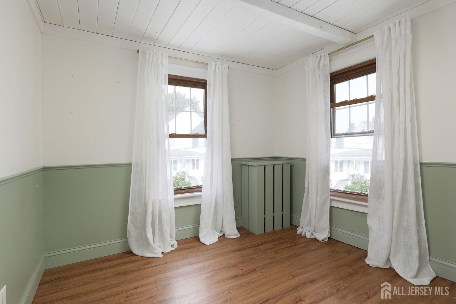 18 Cottage Avenue Milltown NJ 08850
