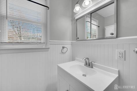 207 Gertrude Terrace Dunellen NJ 08812