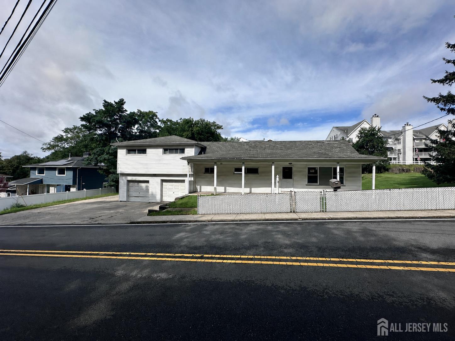 60 Mountain Avenue Paterson NJ 07501