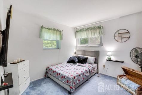 47 Victoria Drive Old Bridge NJ 08857