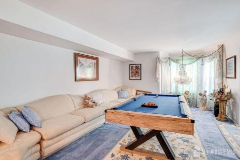 47 Victoria Drive Old Bridge NJ 08857