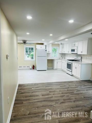 18 Lincoln Avenue Jamesburg NJ 08831