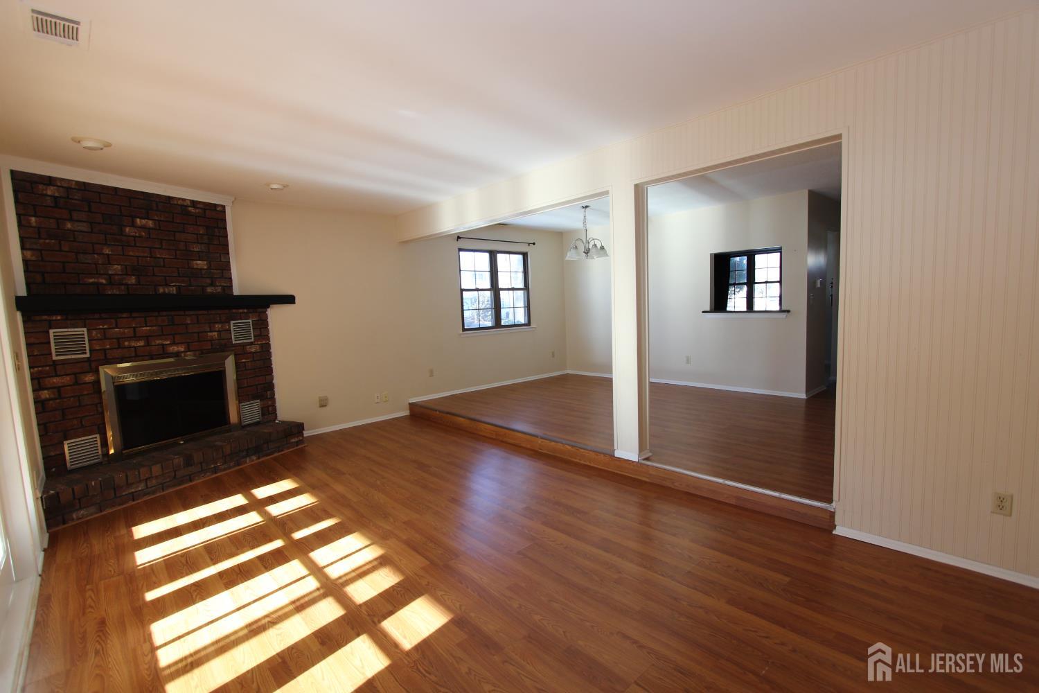 138 Leah Court South Brunswick NJ 08810