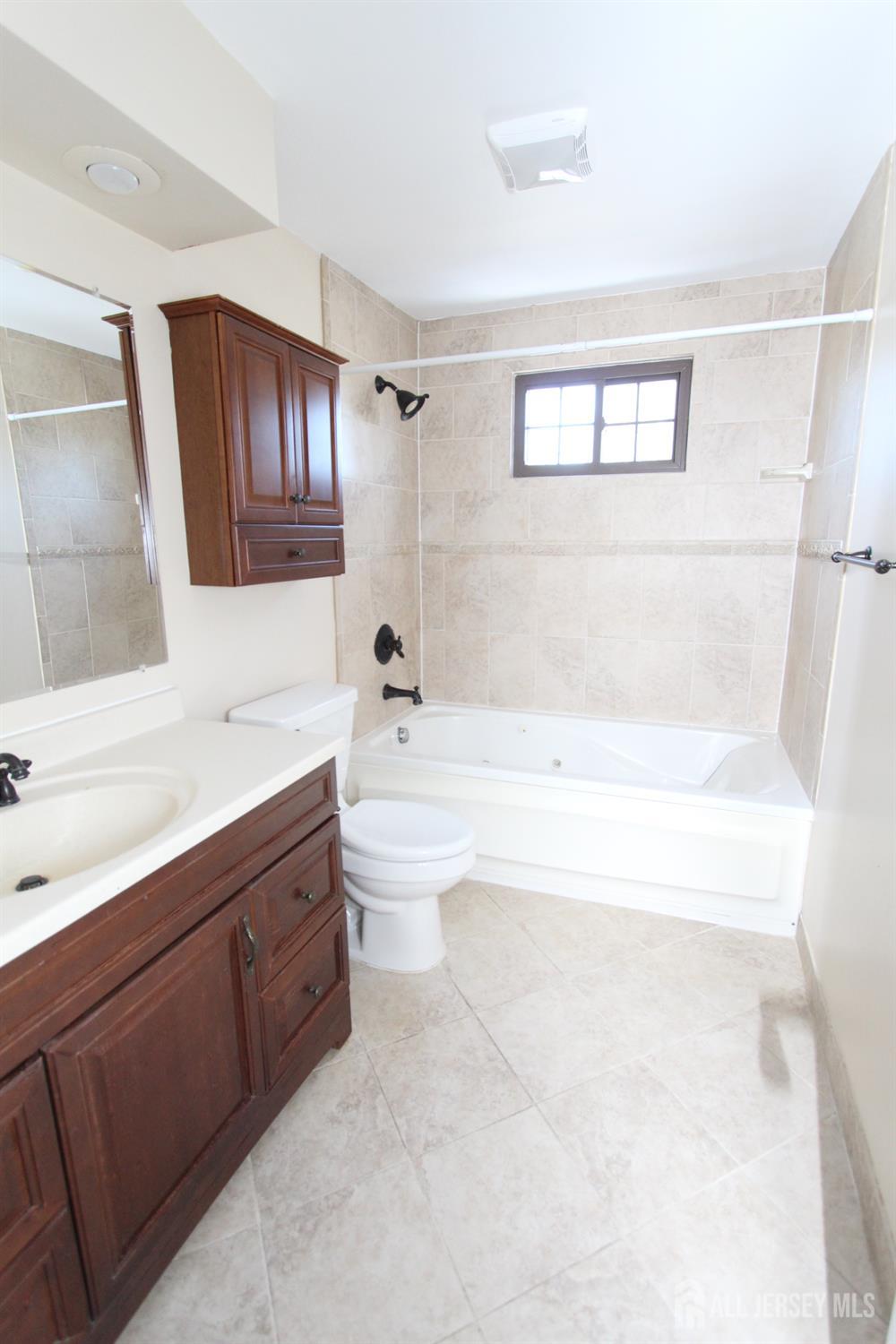 138 Leah Court South Brunswick NJ 08810