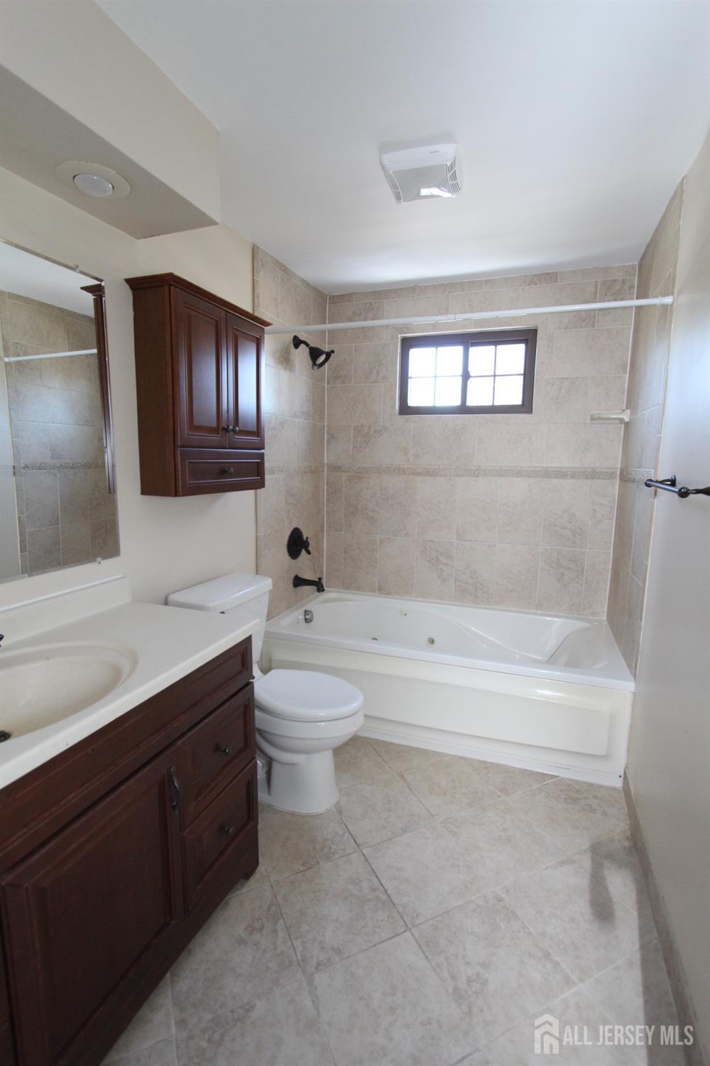 138 Leah Court South Brunswick NJ 08810