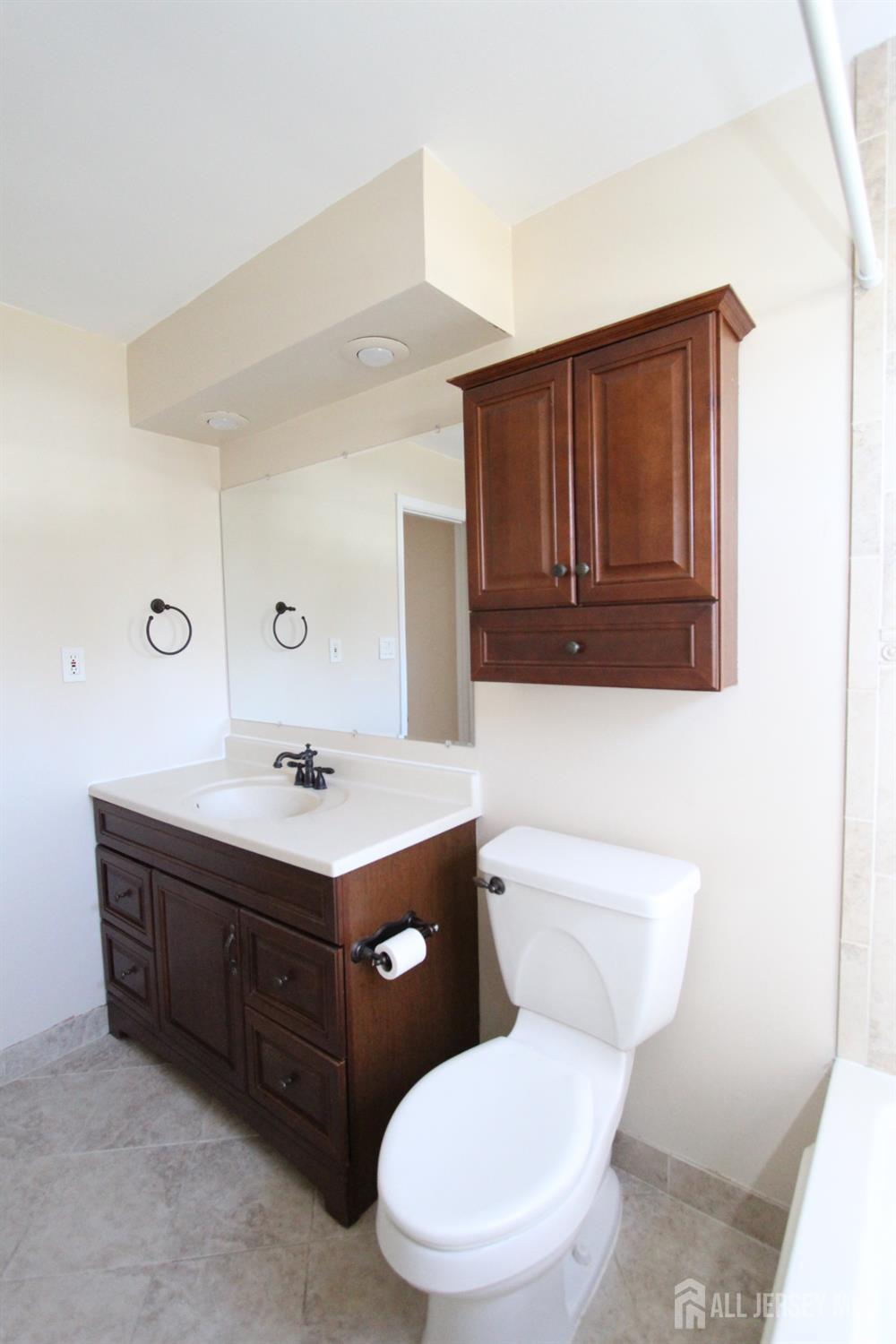 138 Leah Court South Brunswick NJ 08810
