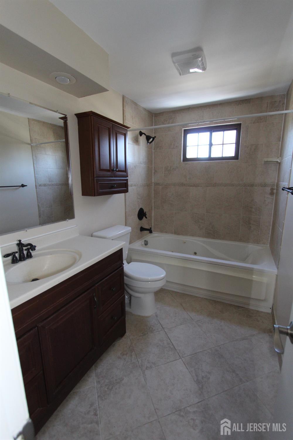 138 Leah Court South Brunswick NJ 08810