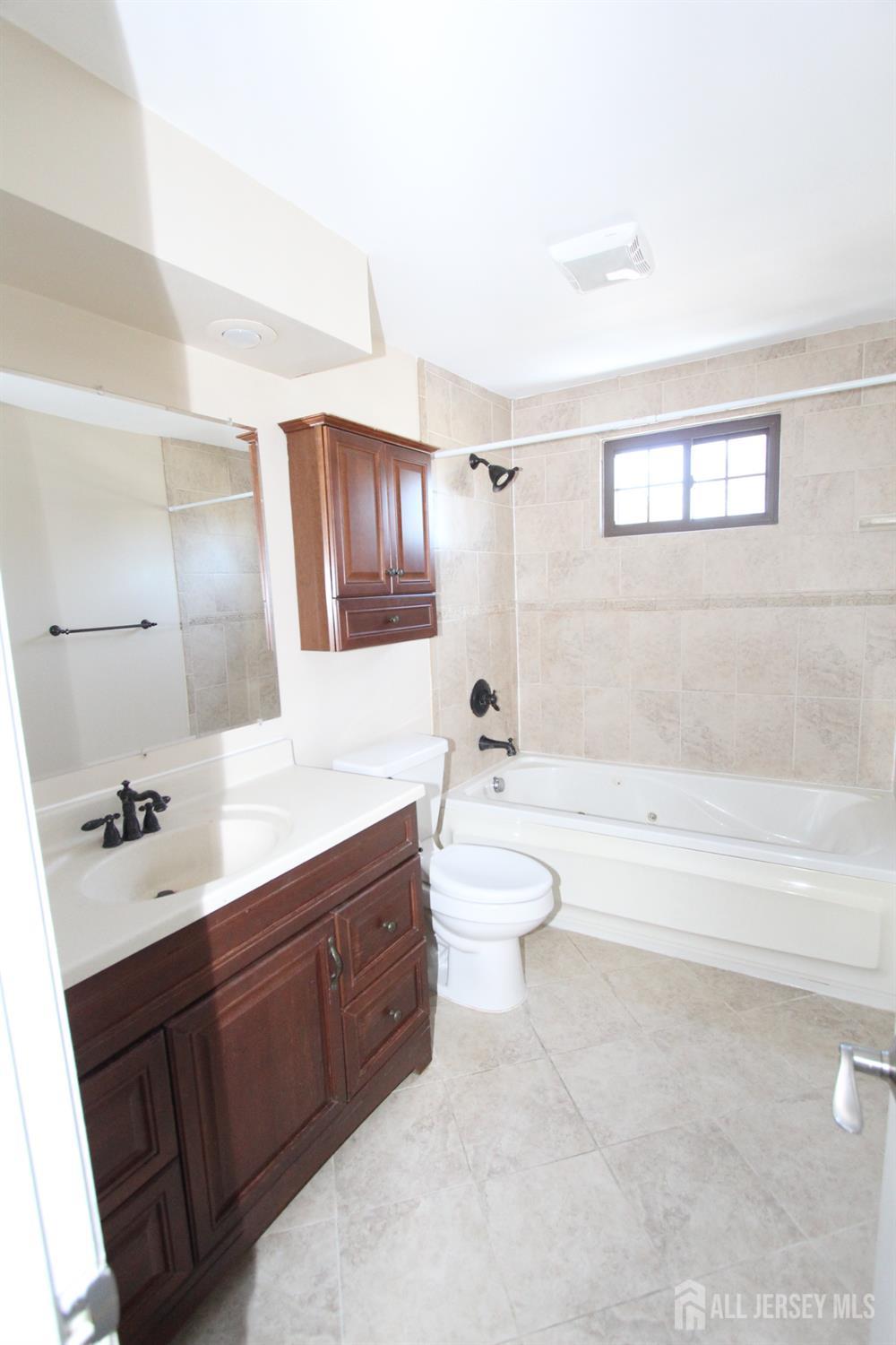 138 Leah Court South Brunswick NJ 08810