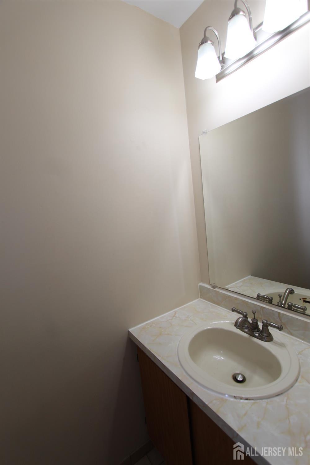 138 Leah Court South Brunswick NJ 08810