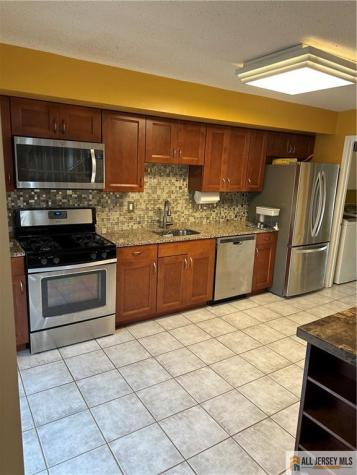 34 Cotoneaster Court South Brunswick NJ 08852