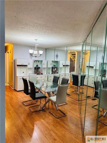 34 Cotoneaster Court South Brunswick NJ 08852