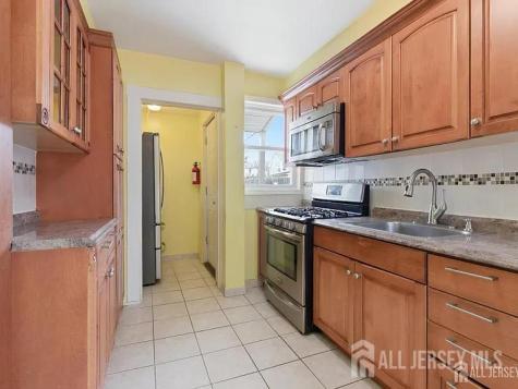 25 Langley Place New Brunswick NJ 08901