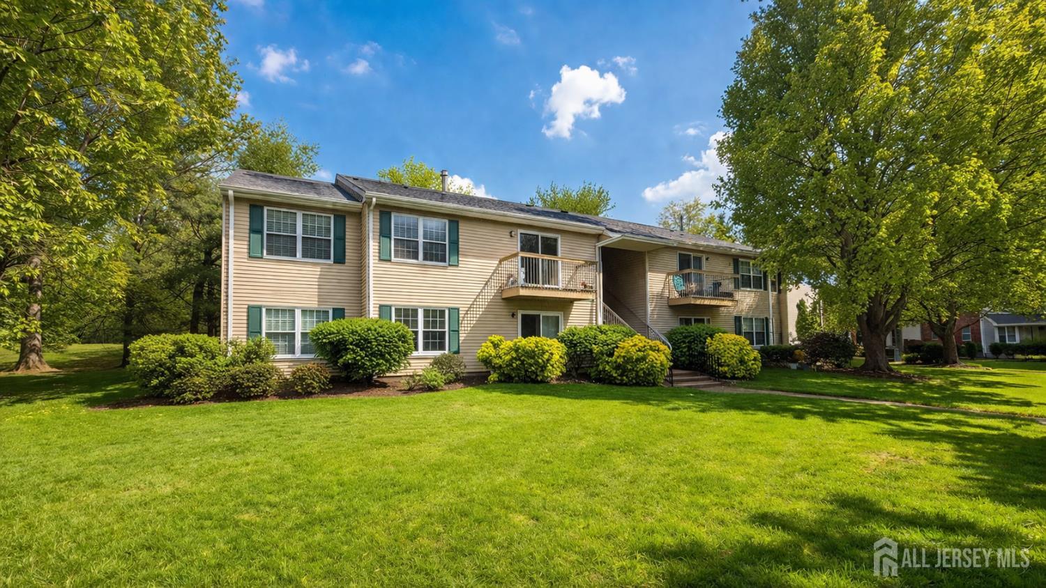 161 Applegate Lane East Brunswick NJ 08816