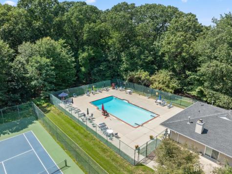 161 Applegate Lane East Brunswick NJ 08816