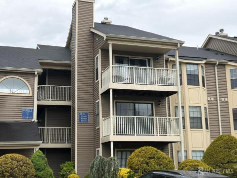 60 Lear Court East Brunswick NJ 08816