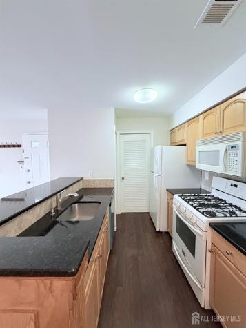 60 Lear Court East Brunswick NJ 08816