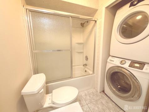 60 Lear Court East Brunswick NJ 08816
