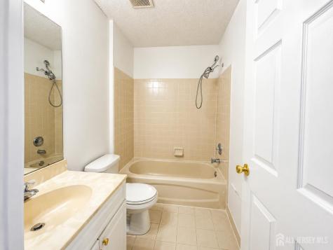 207 Prestwick Way Edison NJ 08820