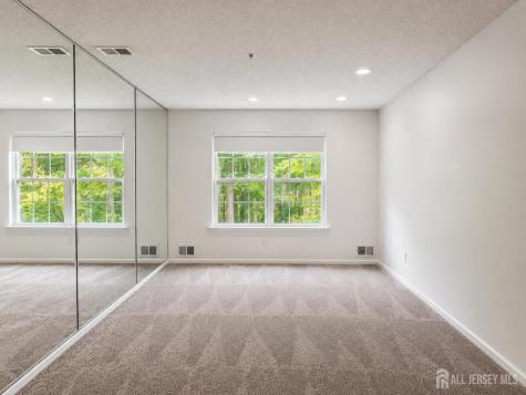 207 Prestwick Way Edison NJ 08820