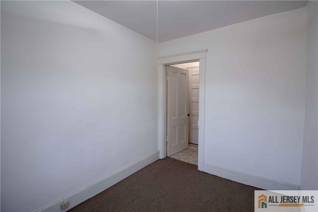 8 Whitehead Avenue South River NJ 08882