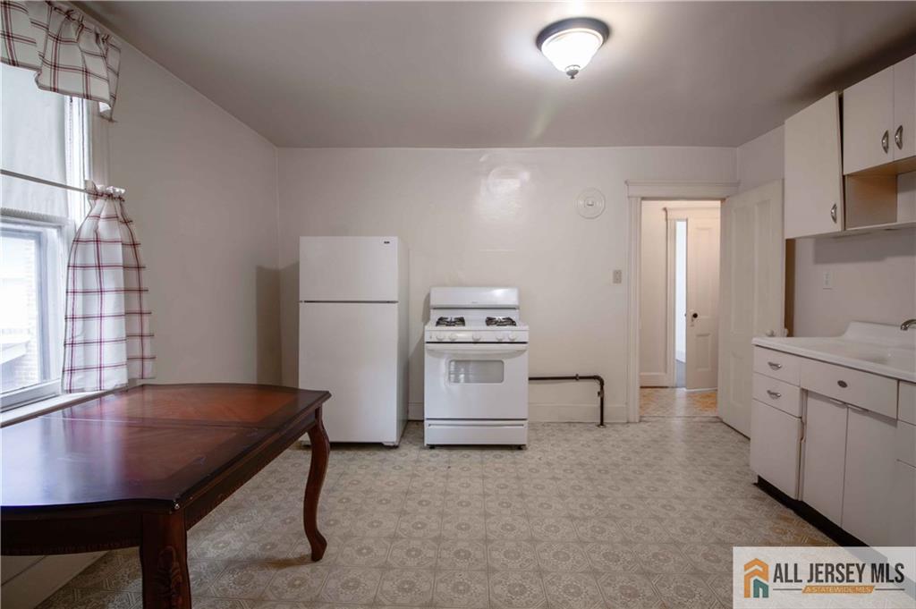 8 Whitehead Avenue South River NJ 08882