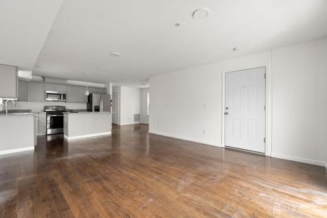 496 So. 18th Street Newark NJ 07103