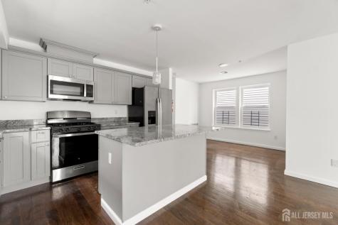 496 So. 18th Street Newark NJ 07103