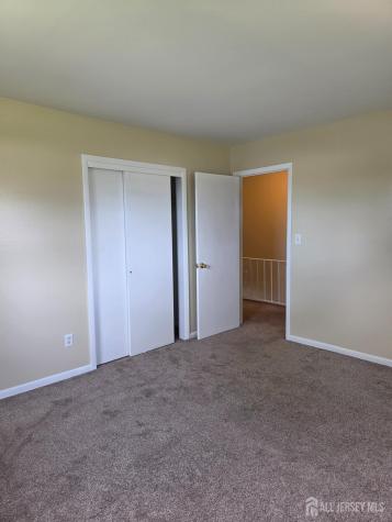 8 Chester Court Edison NJ 08817