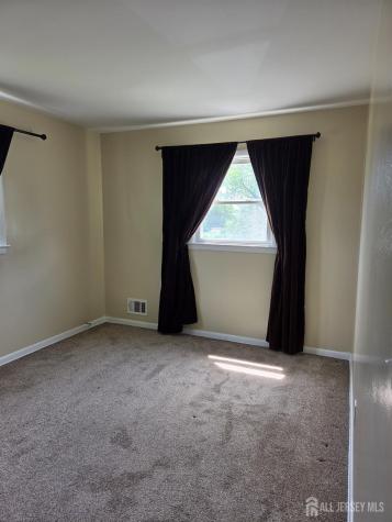8 Chester Court Edison NJ 08817