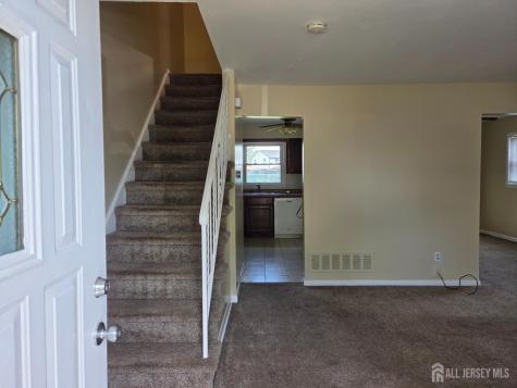 8 Chester Court Edison NJ 08817