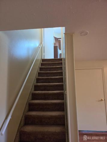 8 Chester Court Edison NJ 08817