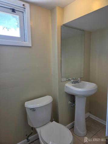 8 Chester Court Edison NJ 08817
