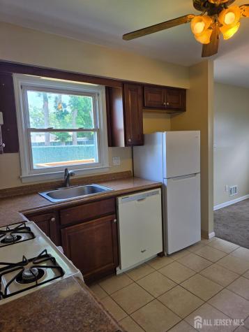 8 Chester Court Edison NJ 08817
