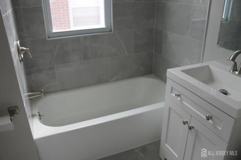 67 Edgar Street Carteret NJ 07008