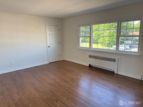 260 Loring Avenue Edison NJ 08817