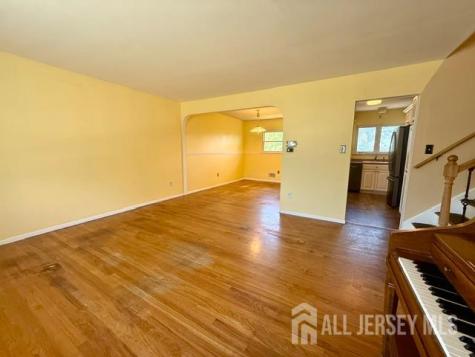 5 Sussex Court South River NJ 08882