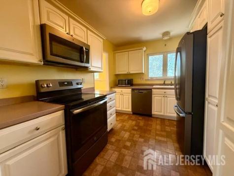 5 Sussex Court South River NJ 08882