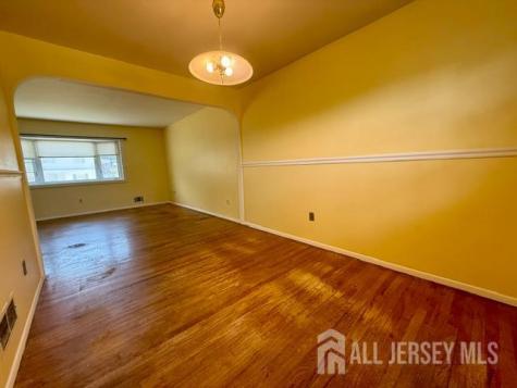5 Sussex Court South River NJ 08882
