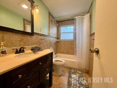 5 Sussex Court South River NJ 08882