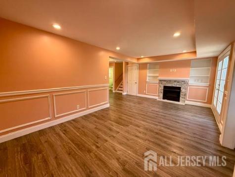 5 Sussex Court South River NJ 08882